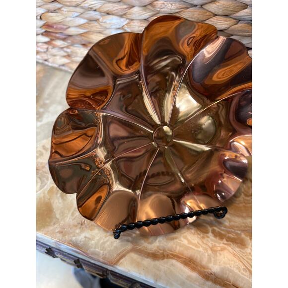 Copper Lilly pad  Dish - Picture 3 of 5